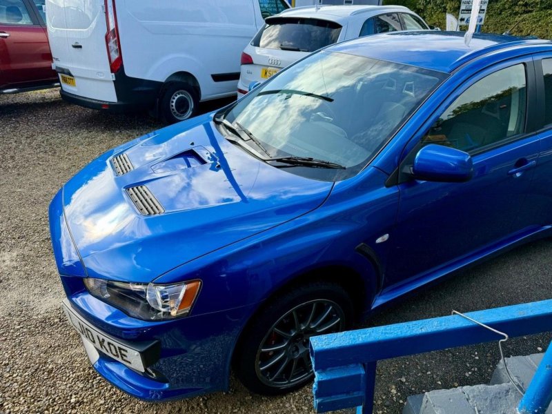 MITSUBISHI LANCER
