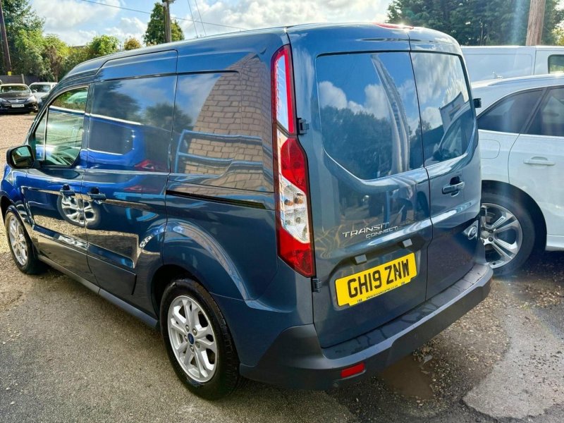 FORD TRANSIT CONNECT