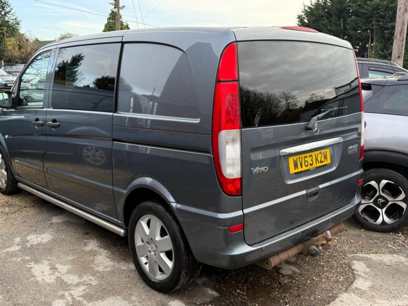 MERCEDES-BENZ VITO