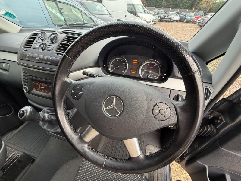 MERCEDES-BENZ VITO