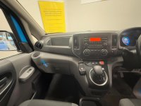 NISSAN E-NV200