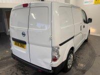 NISSAN E-NV200