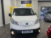 NISSAN E-NV200