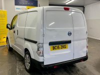 NISSAN E-NV200
