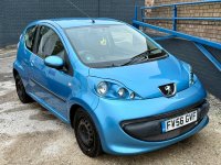 PEUGEOT 107