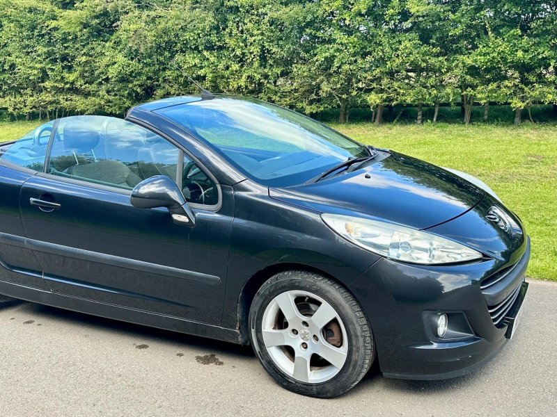 PEUGEOT 207 CC