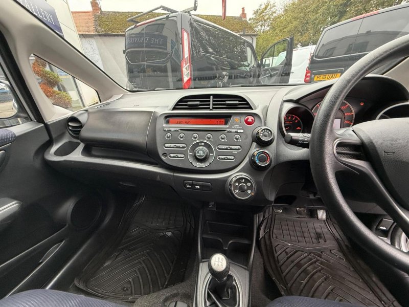 HONDA JAZZ