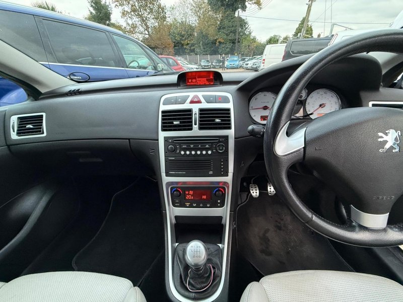 PEUGEOT 307