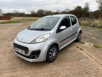 PEUGEOT 107