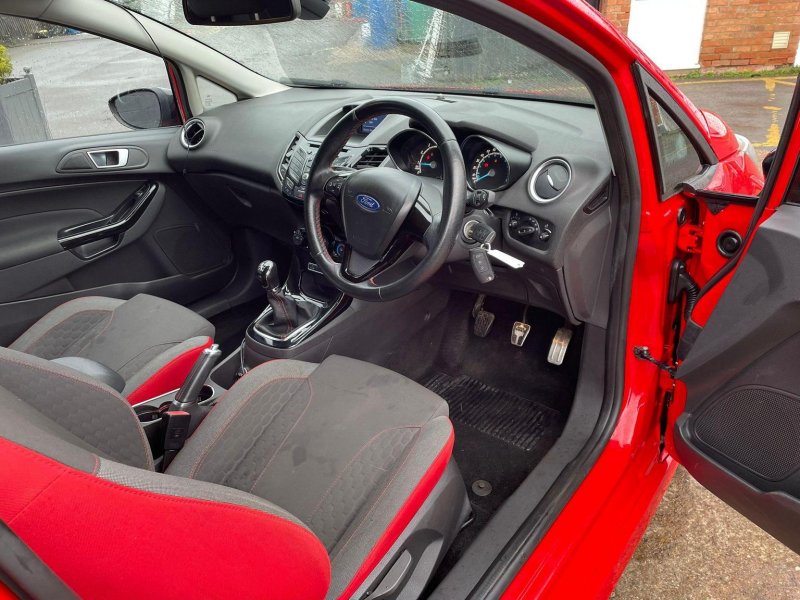 FORD FIESTA