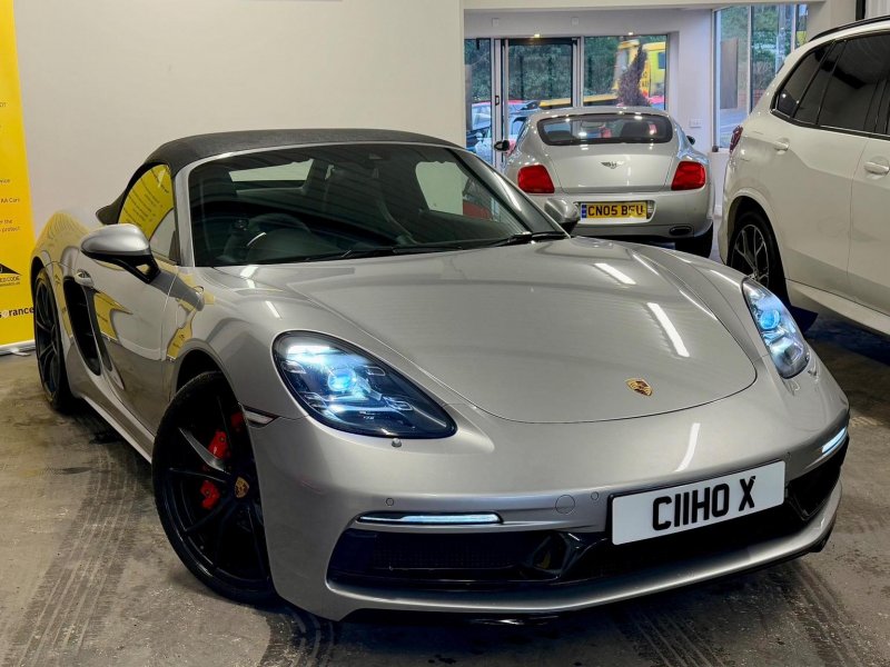 PORSCHE 718