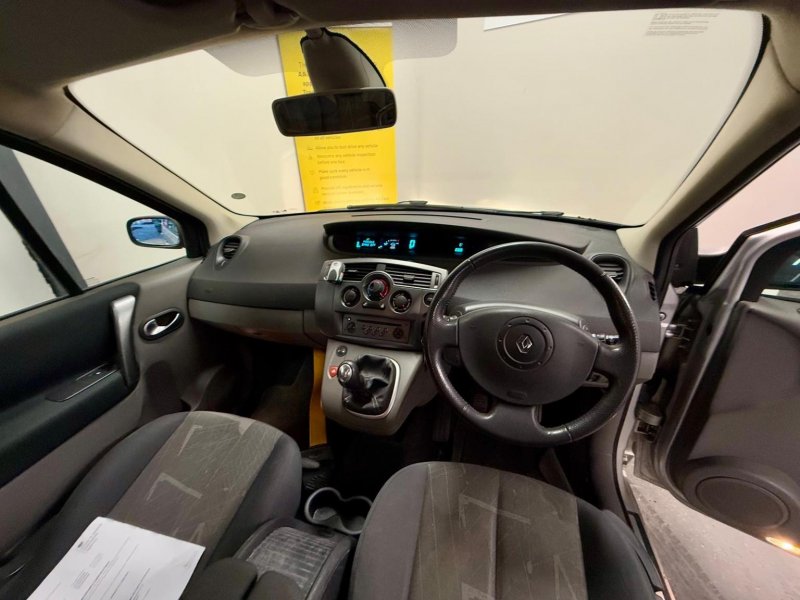 RENAULT SCENIC