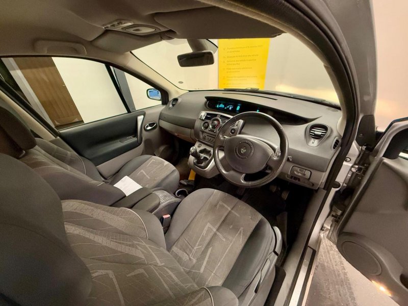 RENAULT SCENIC