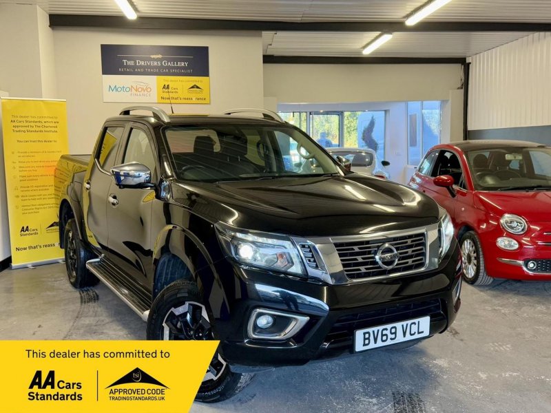 NISSAN NAVARA