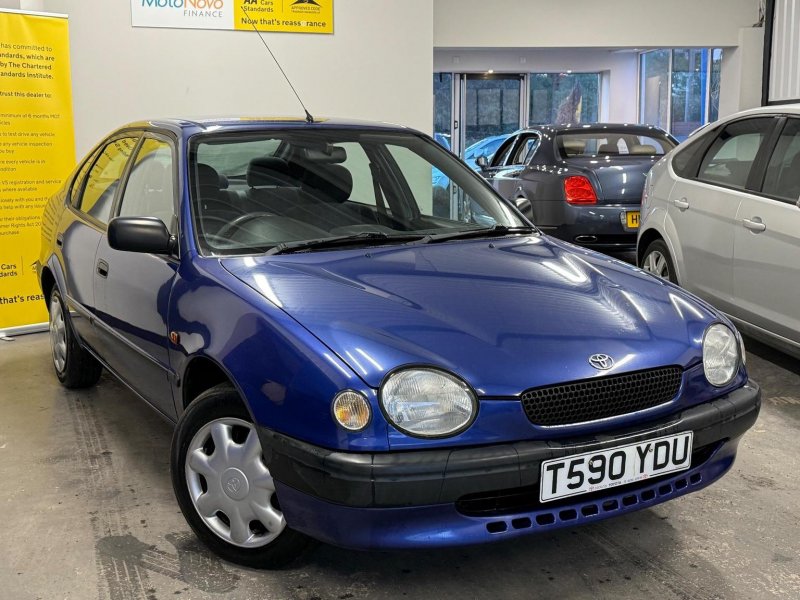 TOYOTA COROLLA