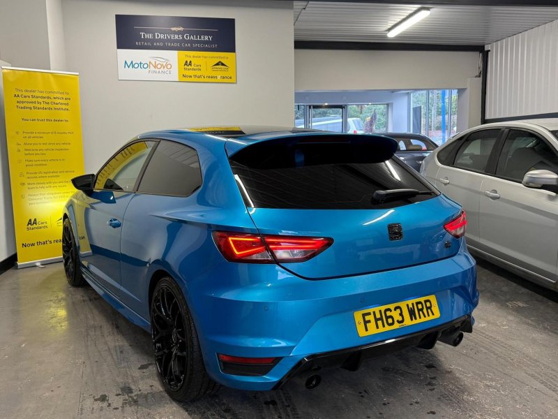 SEAT LEON