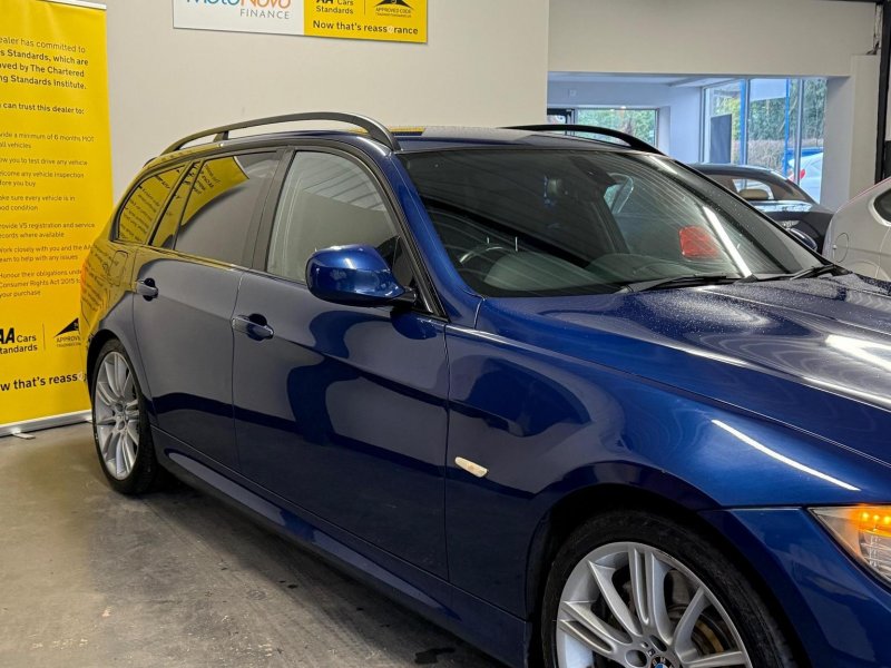 BMW 3 SERIES