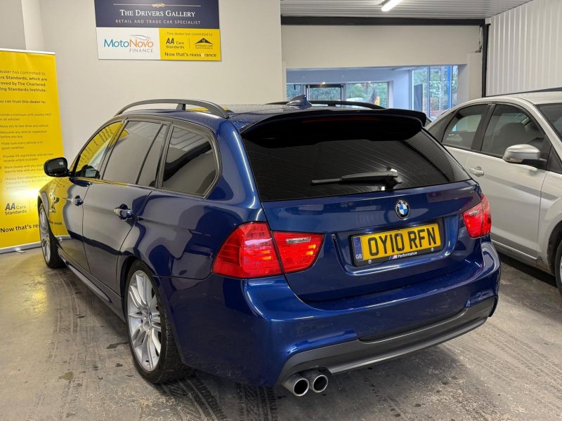 BMW 3 SERIES