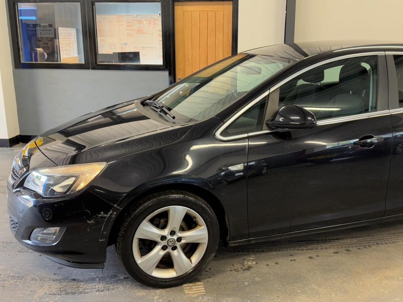 VAUXHALL ASTRA