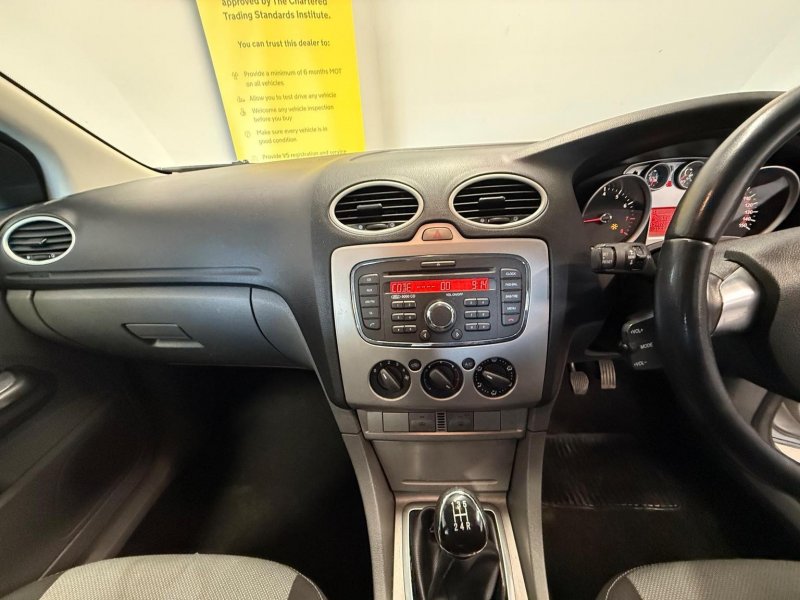 FORD FOCUS