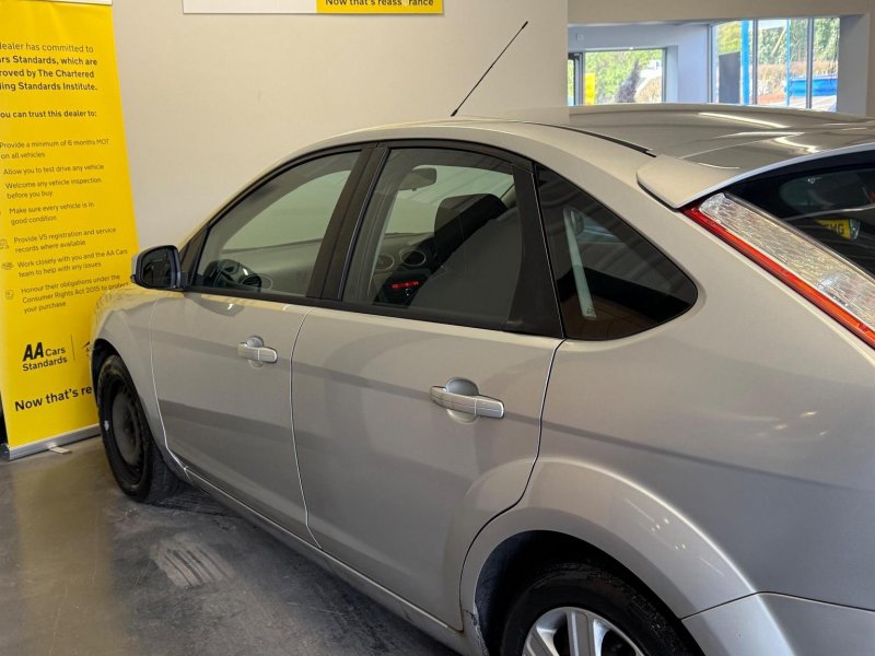 FORD FOCUS