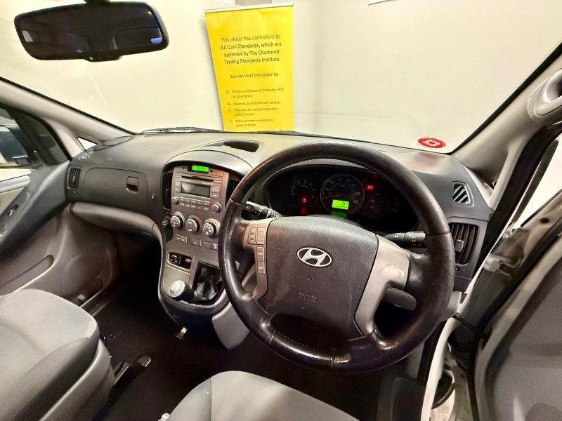 HYUNDAI I800