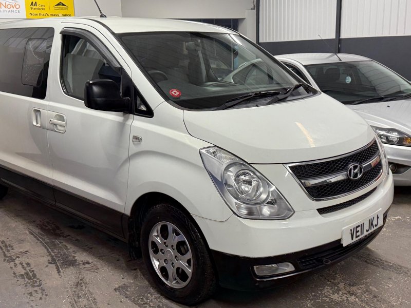 HYUNDAI I800
