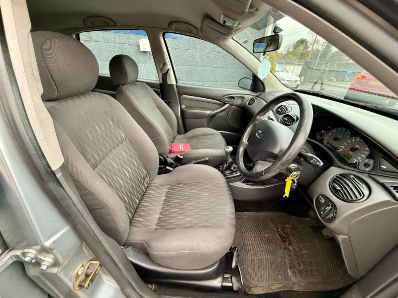 FORD FOCUS