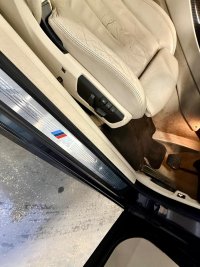 BMW 6 SERIES