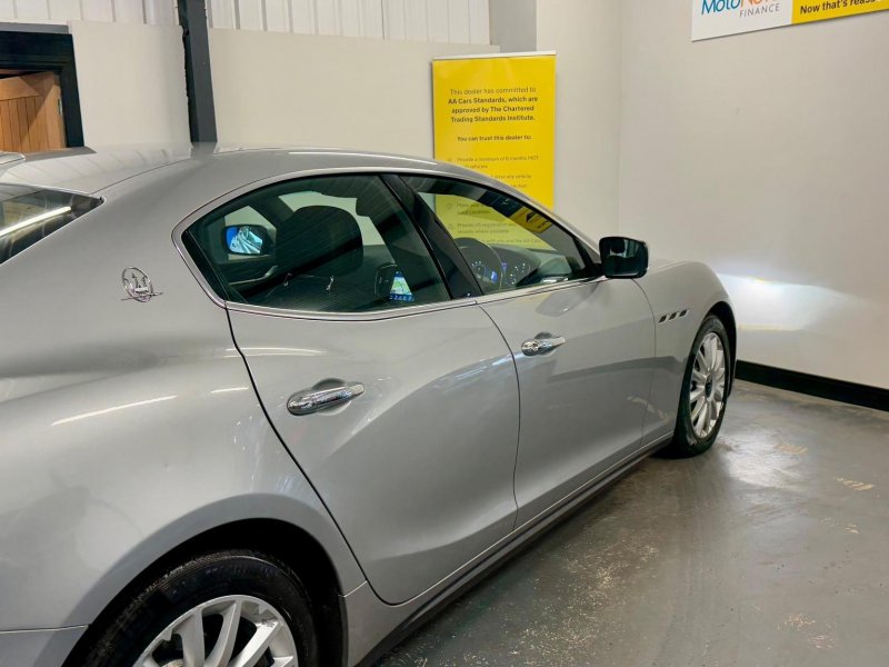 MASERATI GHIBLI