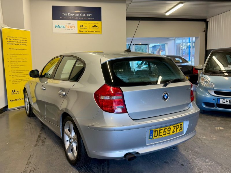 BMW 1 SERIES