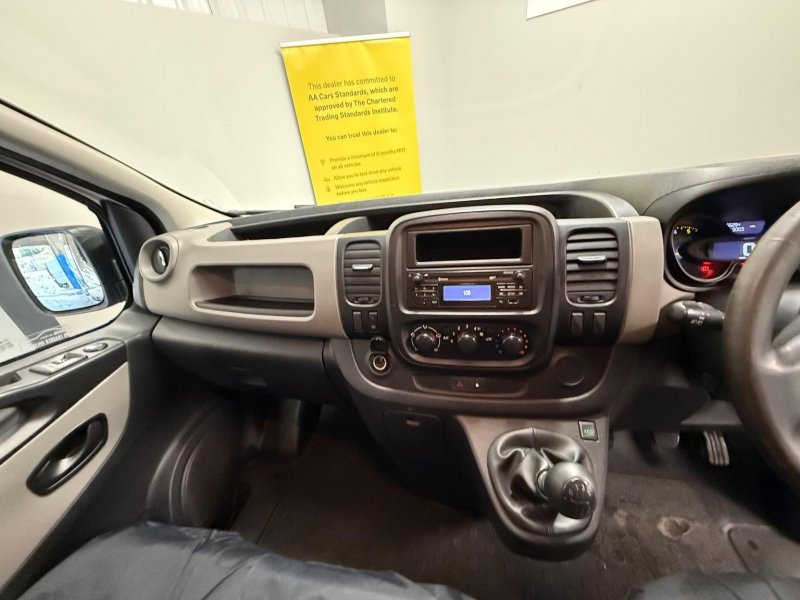 RENAULT TRAFIC