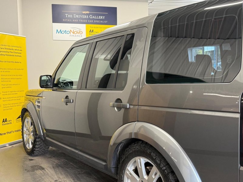LAND ROVER DISCOVERY 4