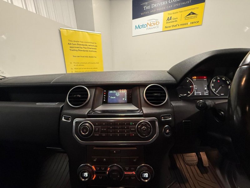 LAND ROVER DISCOVERY 4