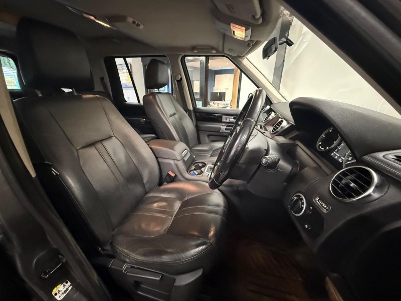 LAND ROVER DISCOVERY 4