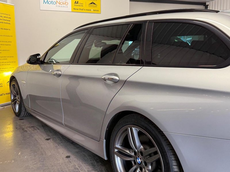 BMW 5 SERIES