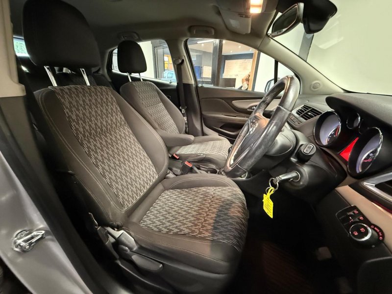 VAUXHALL MOKKA