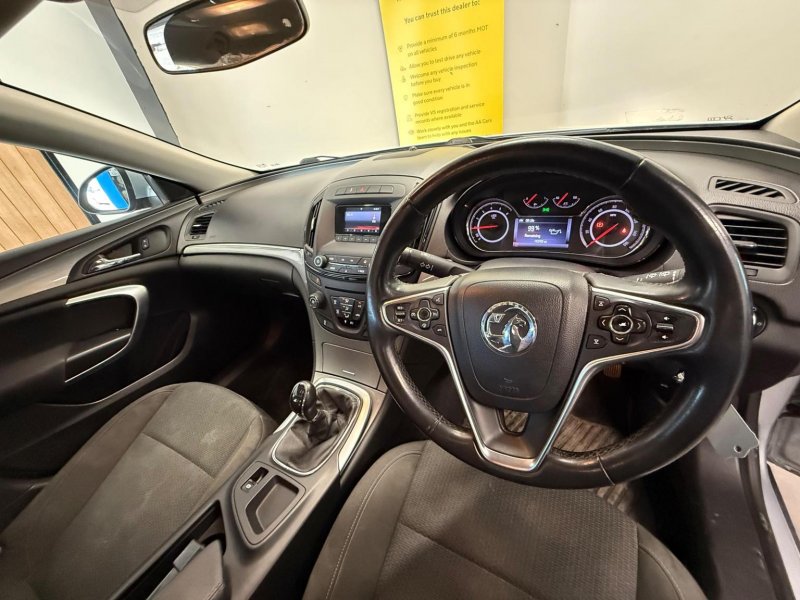 VAUXHALL INSIGNIA