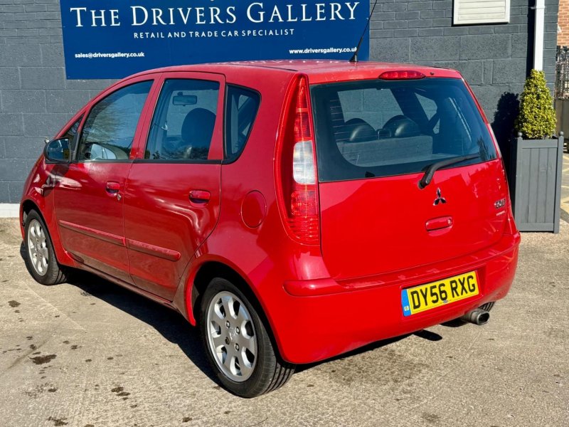 MITSUBISHI COLT