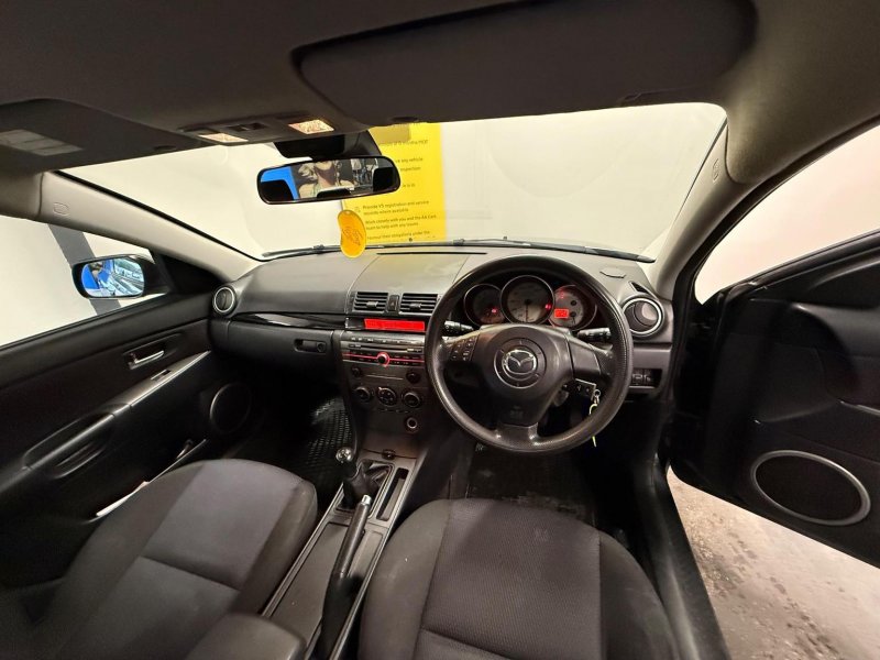 MAZDA MAZDA3