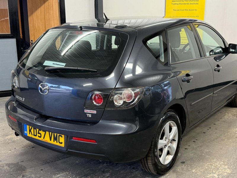 MAZDA MAZDA3