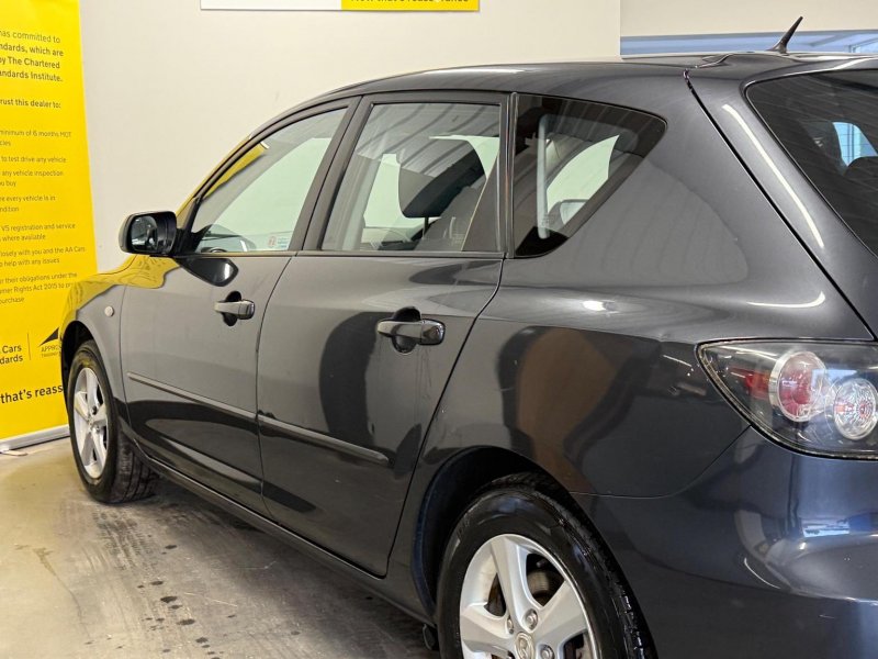 MAZDA MAZDA3