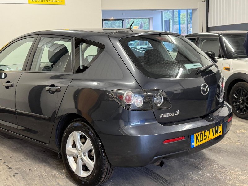 MAZDA MAZDA3