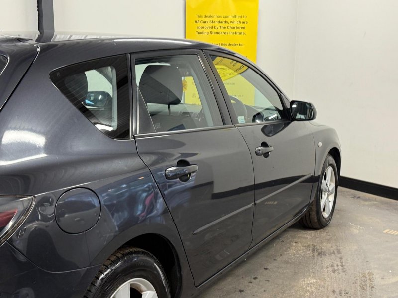 MAZDA MAZDA3