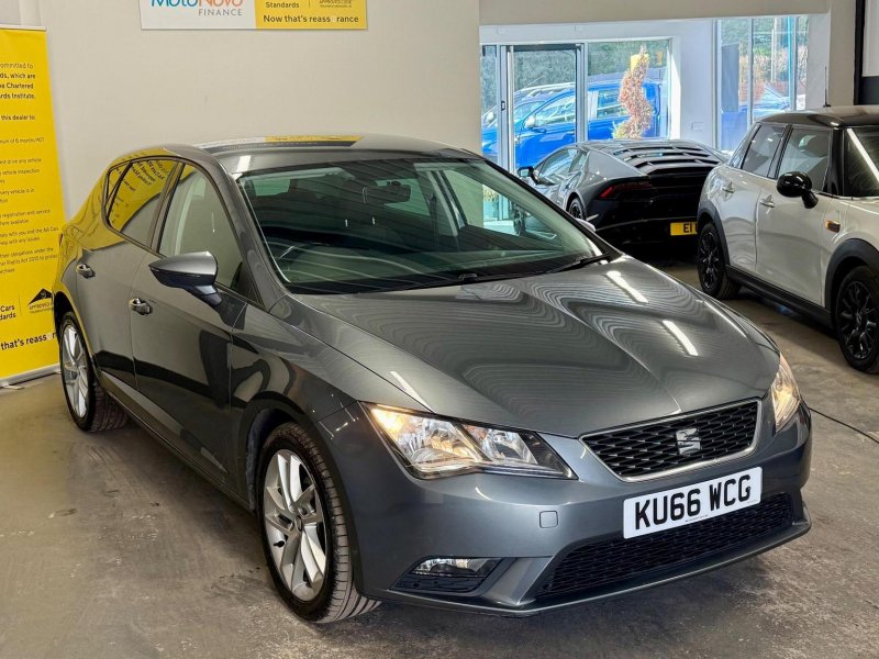 SEAT LEON