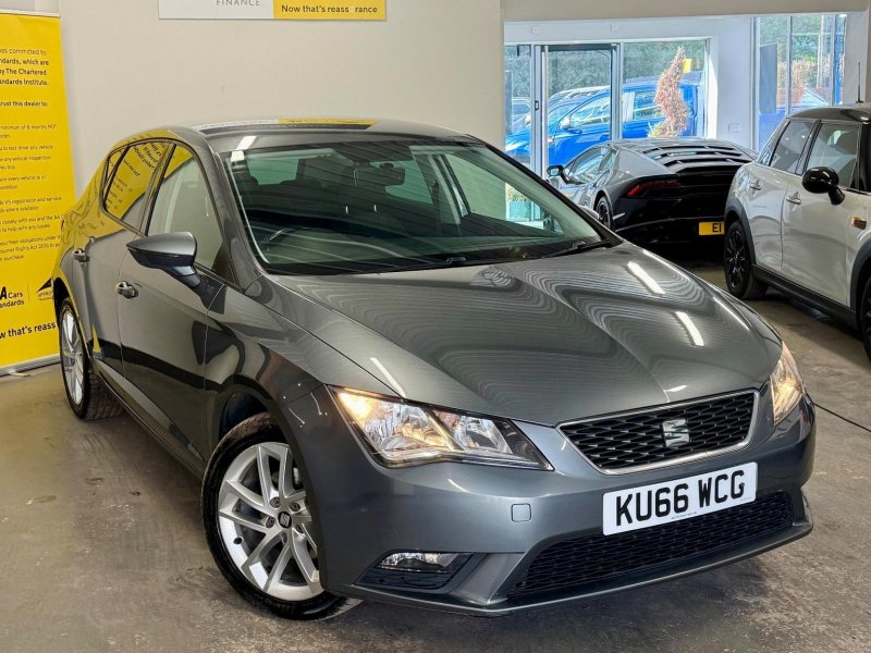 SEAT LEON