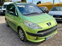 PEUGEOT 1007