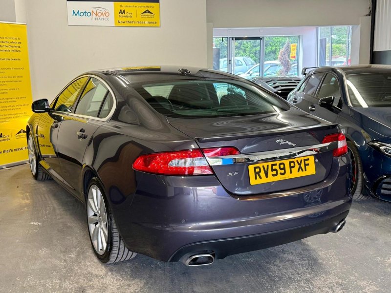 JAGUAR XF