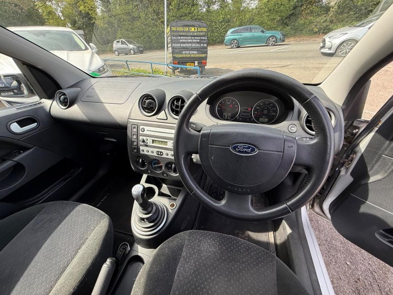 FORD FIESTA