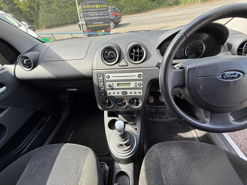 FORD FIESTA